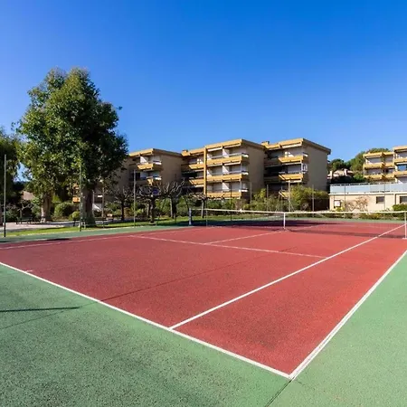 Bel Avec Piscine Et Tennis A - Fr-1-816-29